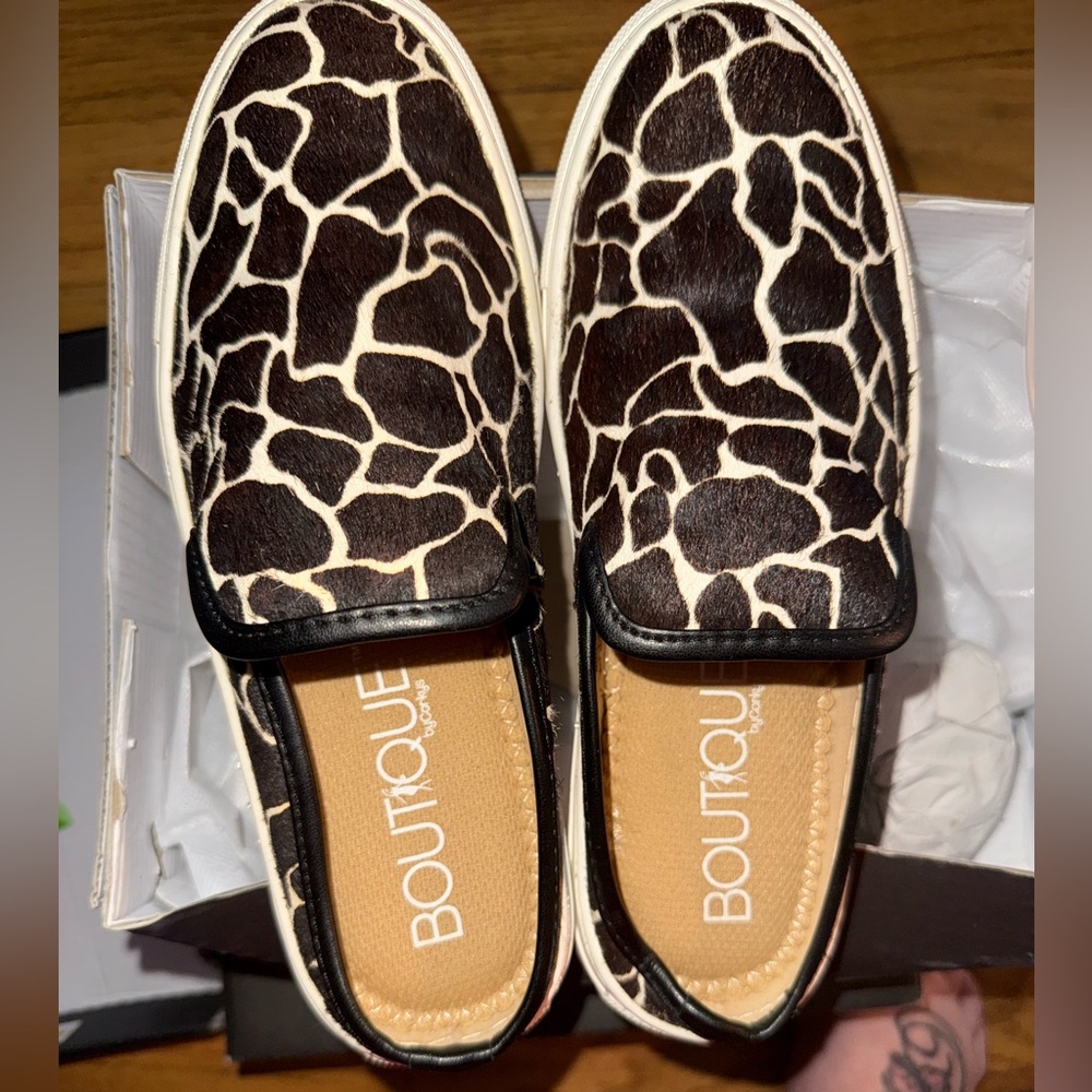 Boutique by Corkys Mule Sneaker Shoes
Giraffe print - Killeen